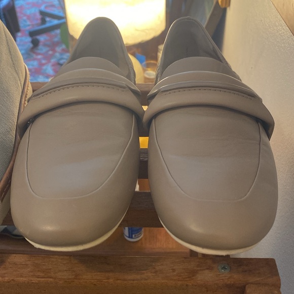 MERCEDES Castillo s7 neutral loafer flats - Picture 10 of 12